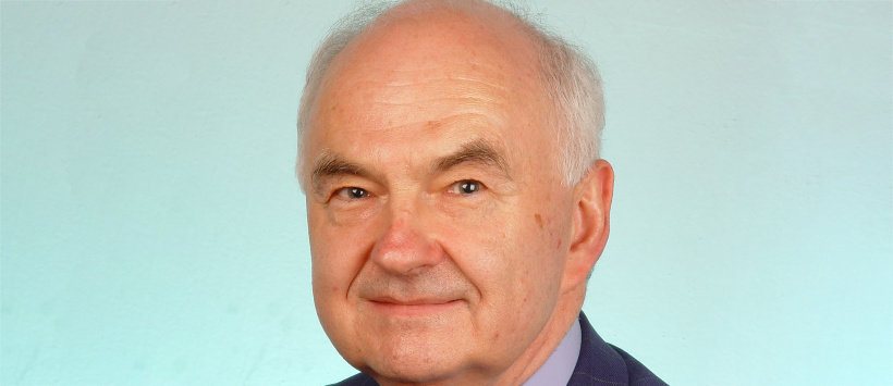 Portret prof. dr hab. inż. Janusza Kasprzyka