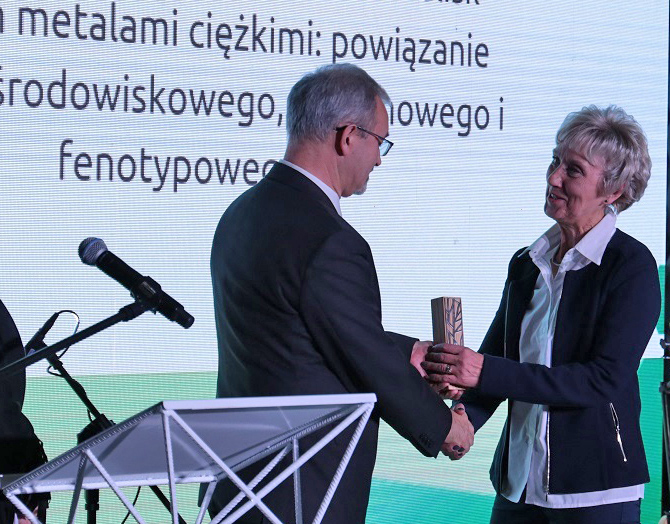 Nagroda dla dr Alicji Babst-Kosteckiej z IB PAN w konkursie „Polskie Inwestycje Przyszłości”.jpg